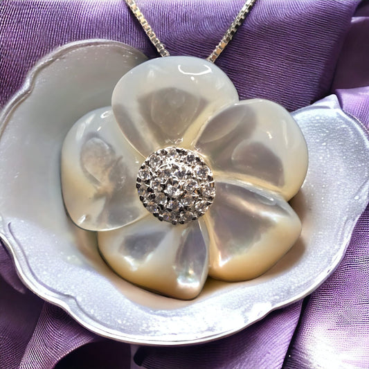 Necklace Mother Of Pearl Flower
