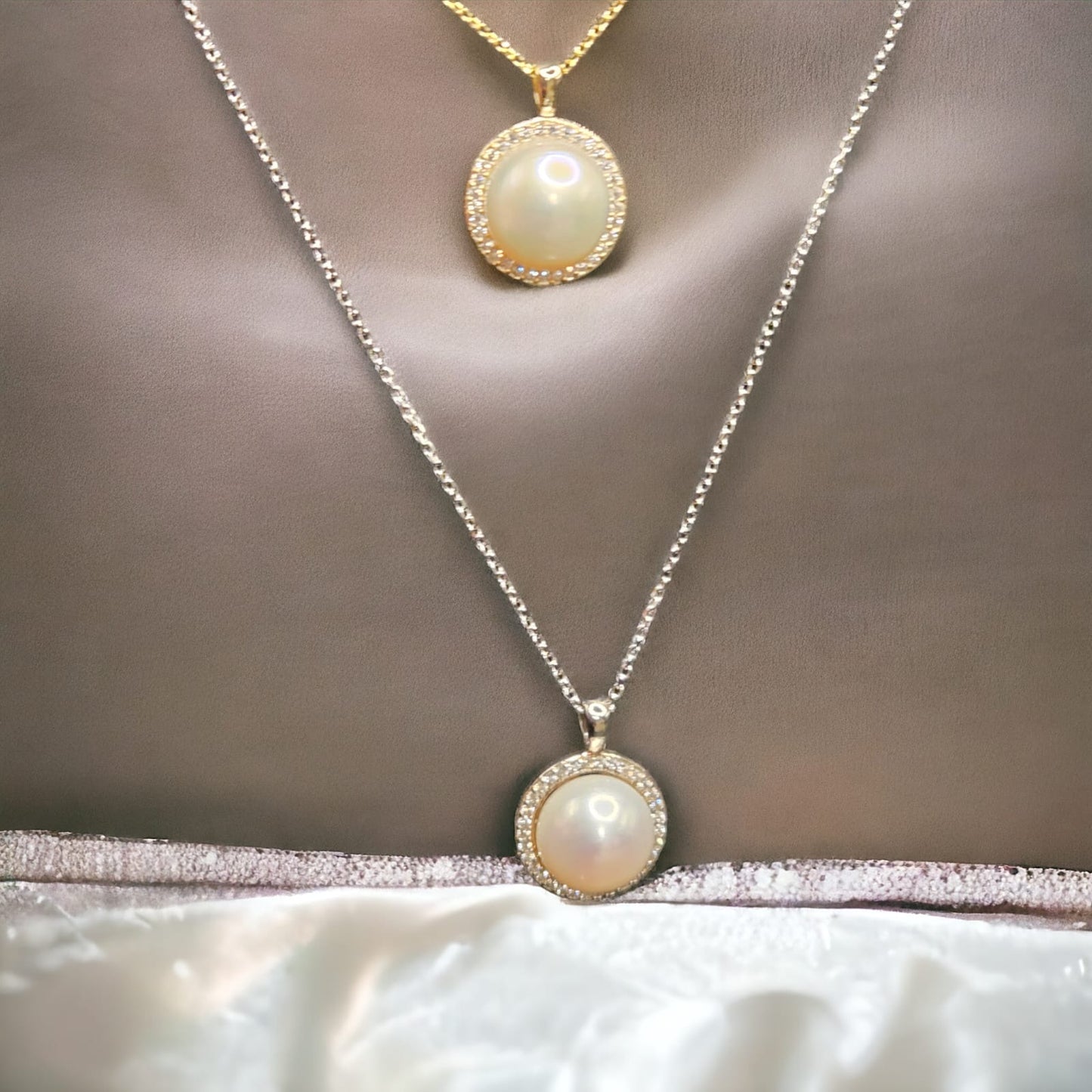 Necklace Pearl Solitaire