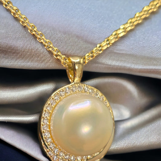 Necklace Pearl Solitaire