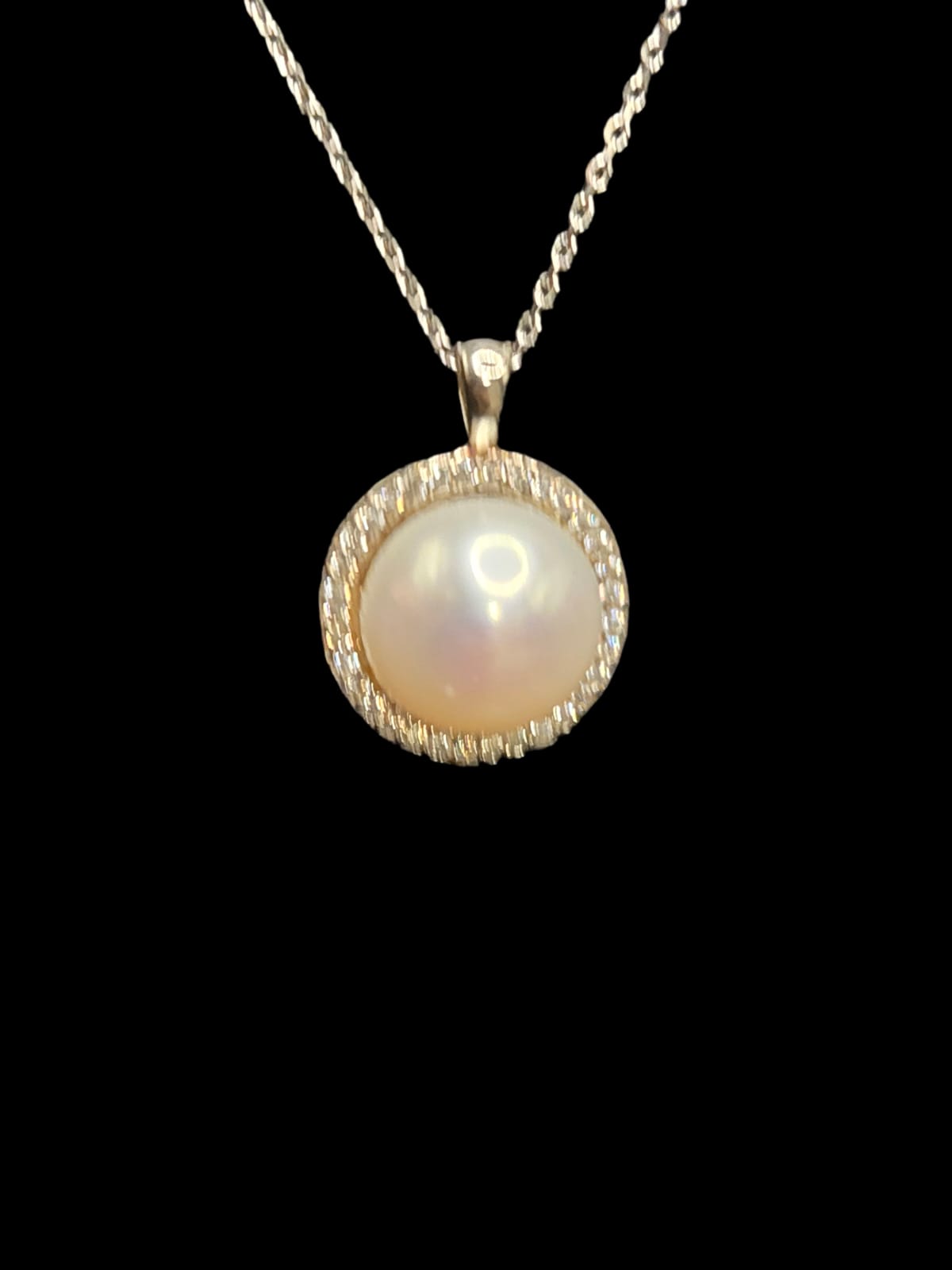 Necklace Pearl Solitaire