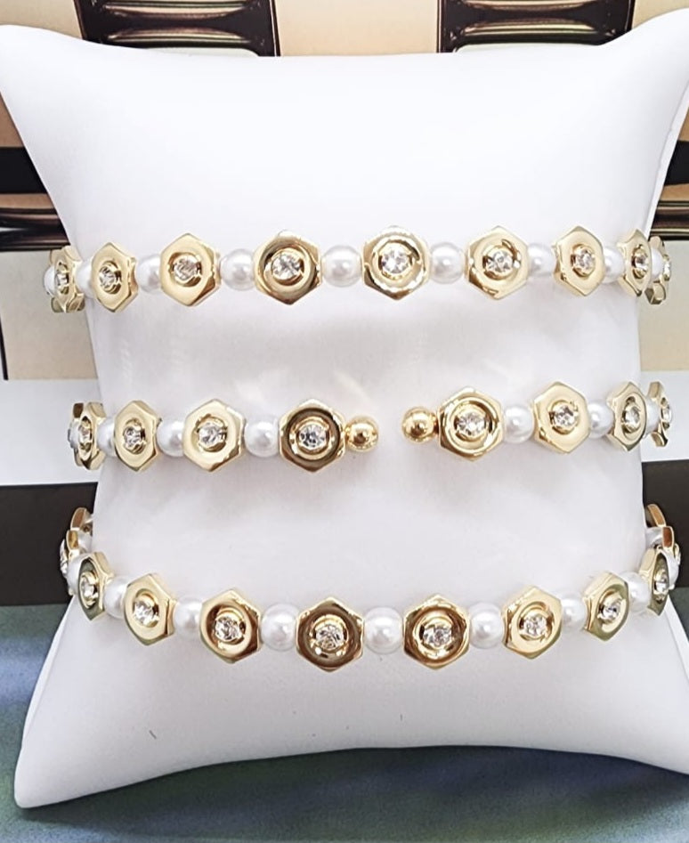 Bracelet Pearl Bezel